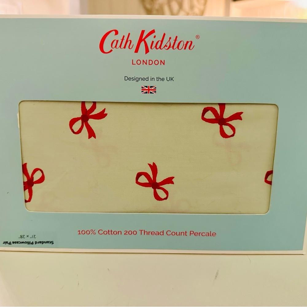 Cath Kidston London Bow Ruby Sage Standard Pillowcase Pair NWT